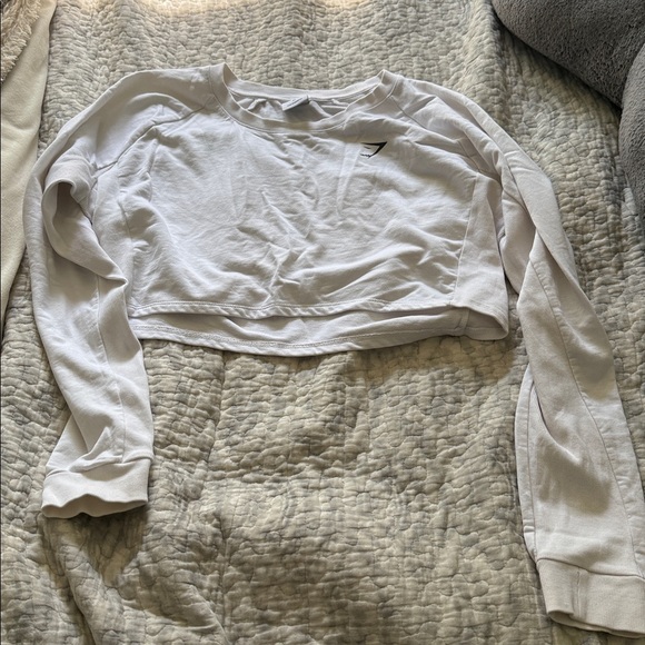 Gymshark Tops - Gymshark White Cropped Sweatshirt